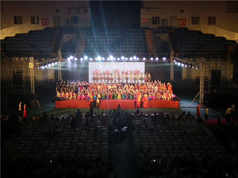 体育场舞台搭建